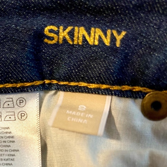 💜Michael Kors EUC Faded Light Blue Jeans Size 8 - Picture 8 of 10